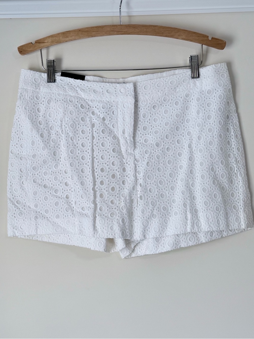 crown & ivy White Eyelet Mid-Rise Shorts